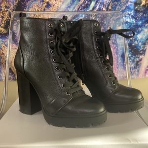 STEVE MADDEN Laurie Boots